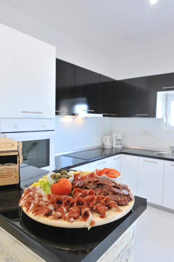 מסלניקה Apartmant Shine Luxury מראה חיצוני תמונה